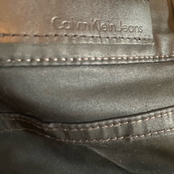 Calvin Klein Men’s Oiled Ultimate Skinny Jeans - Picture 4 of 4